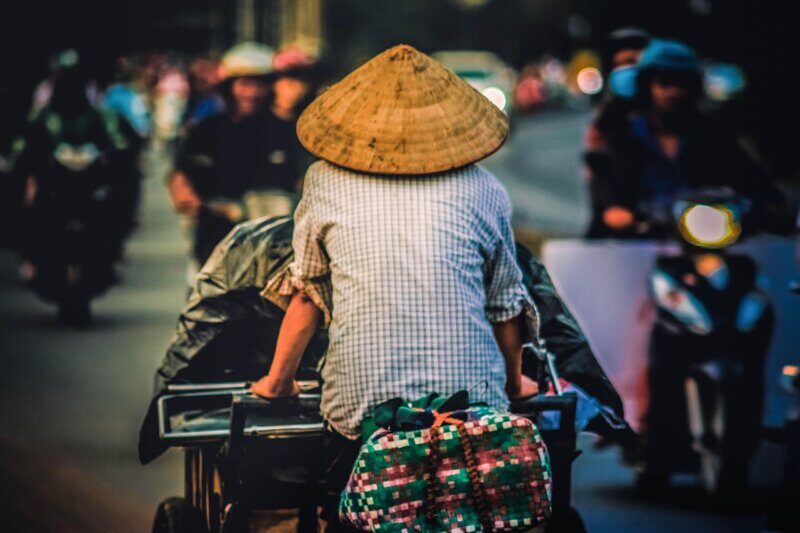 scrap collector, collection, vendor, cheap, trade, street, trading, seller, product, buy, merchandise, commerce, vietnamese, vietnam, city, culture, man, people, job, life, simple, ordinary, common